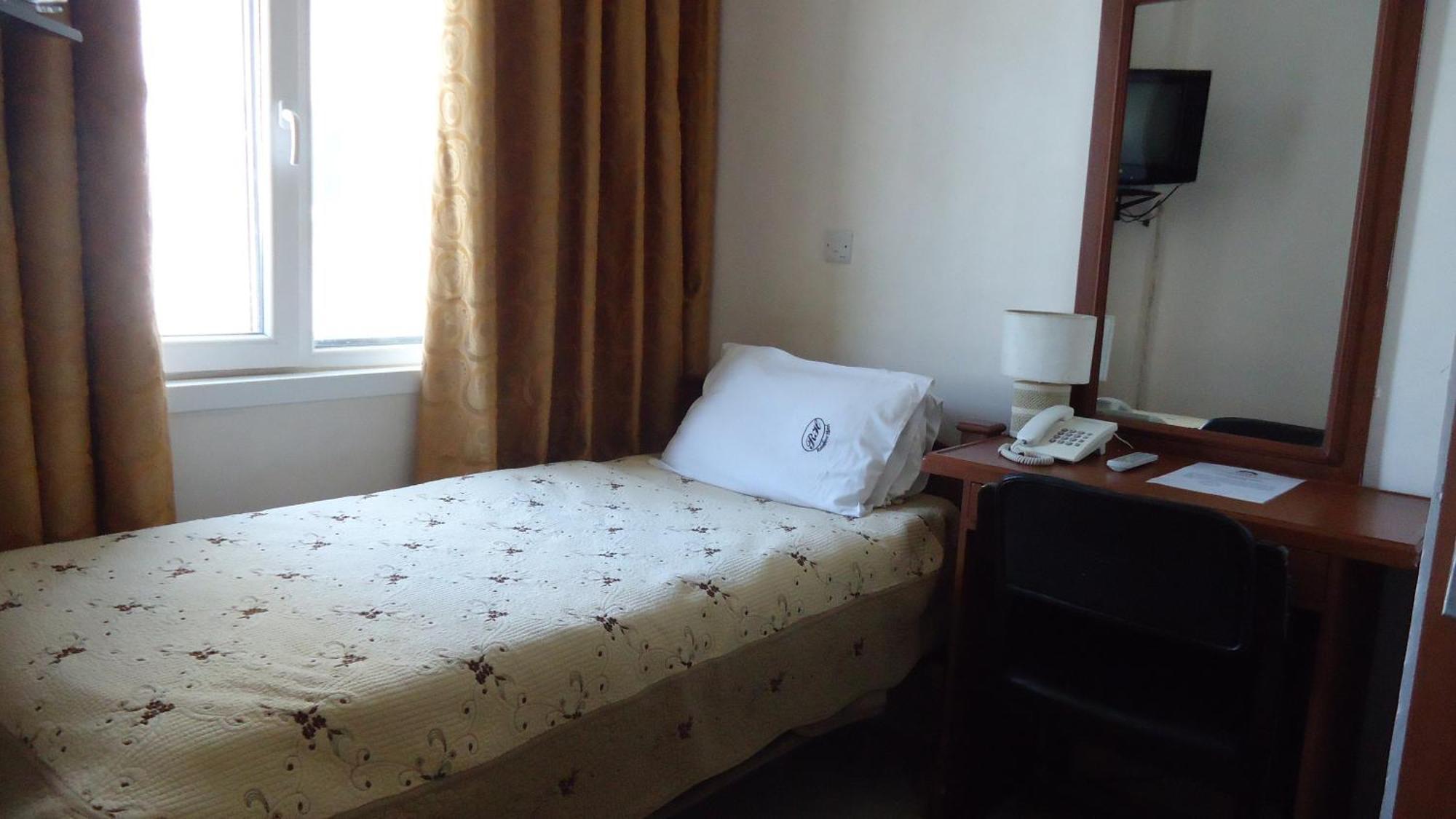 Rainbow Hotel Dar es Salaam Ruang foto